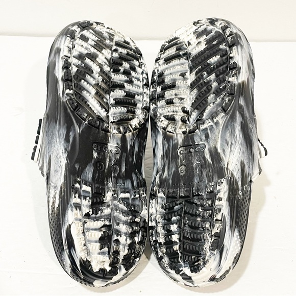 Crocs Size 7 Classic Marbled Slide Black White Sandals Double Strap - Picture 5 of 6